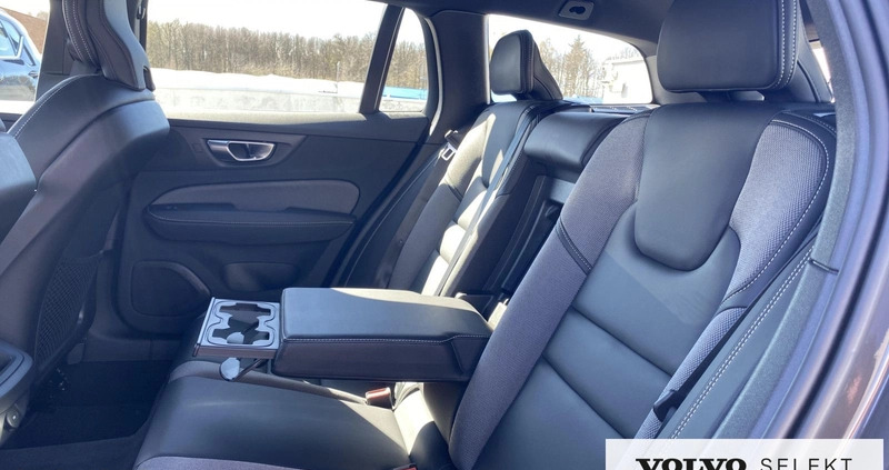 Volvo V60 cena 229900 przebieg: 19401, rok produkcji 2023 z Nowa Sarzyna małe 407